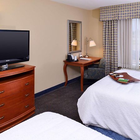 Hampton Inn Evanston Bagian luar foto