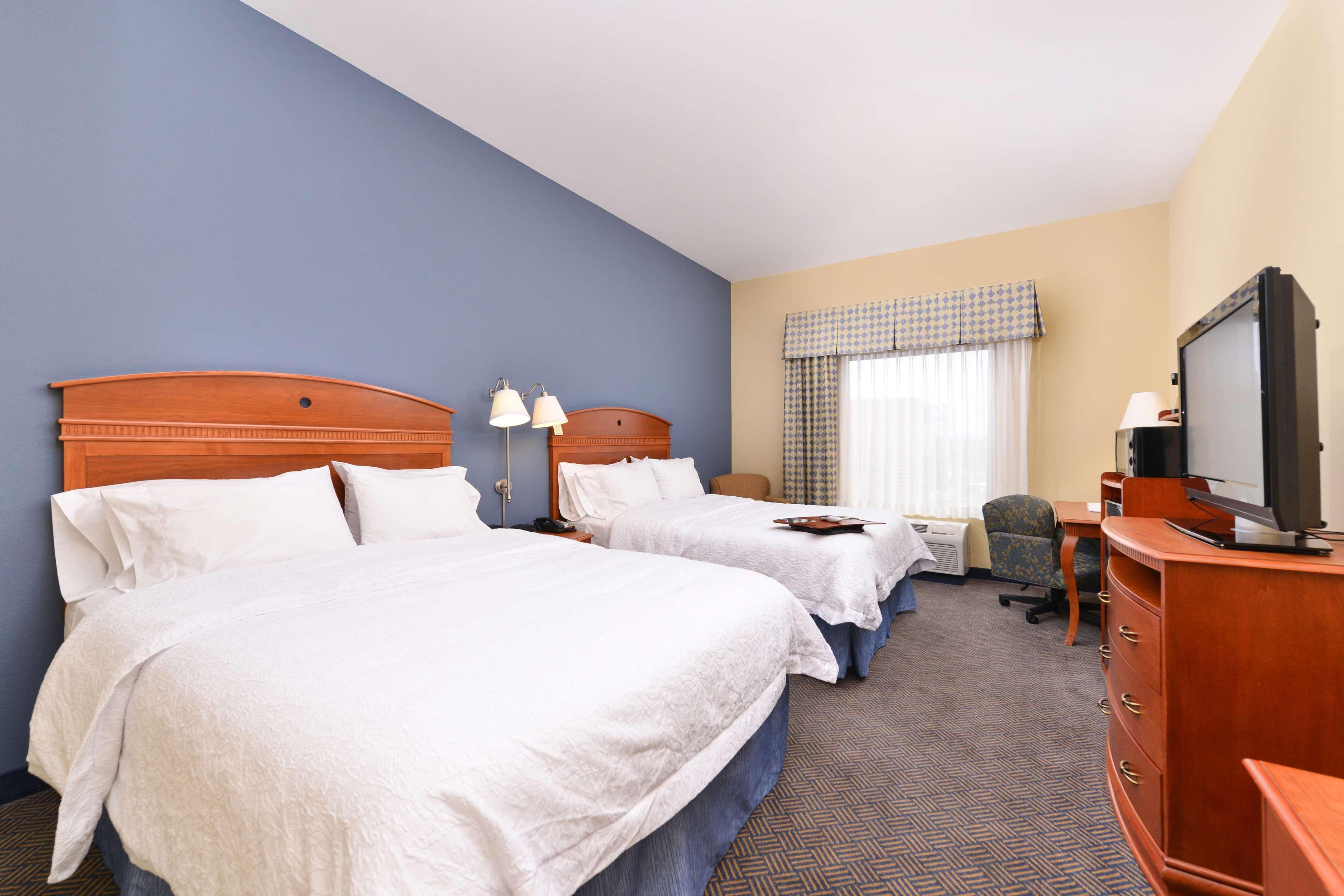 Hampton Inn Evanston Bagian luar foto