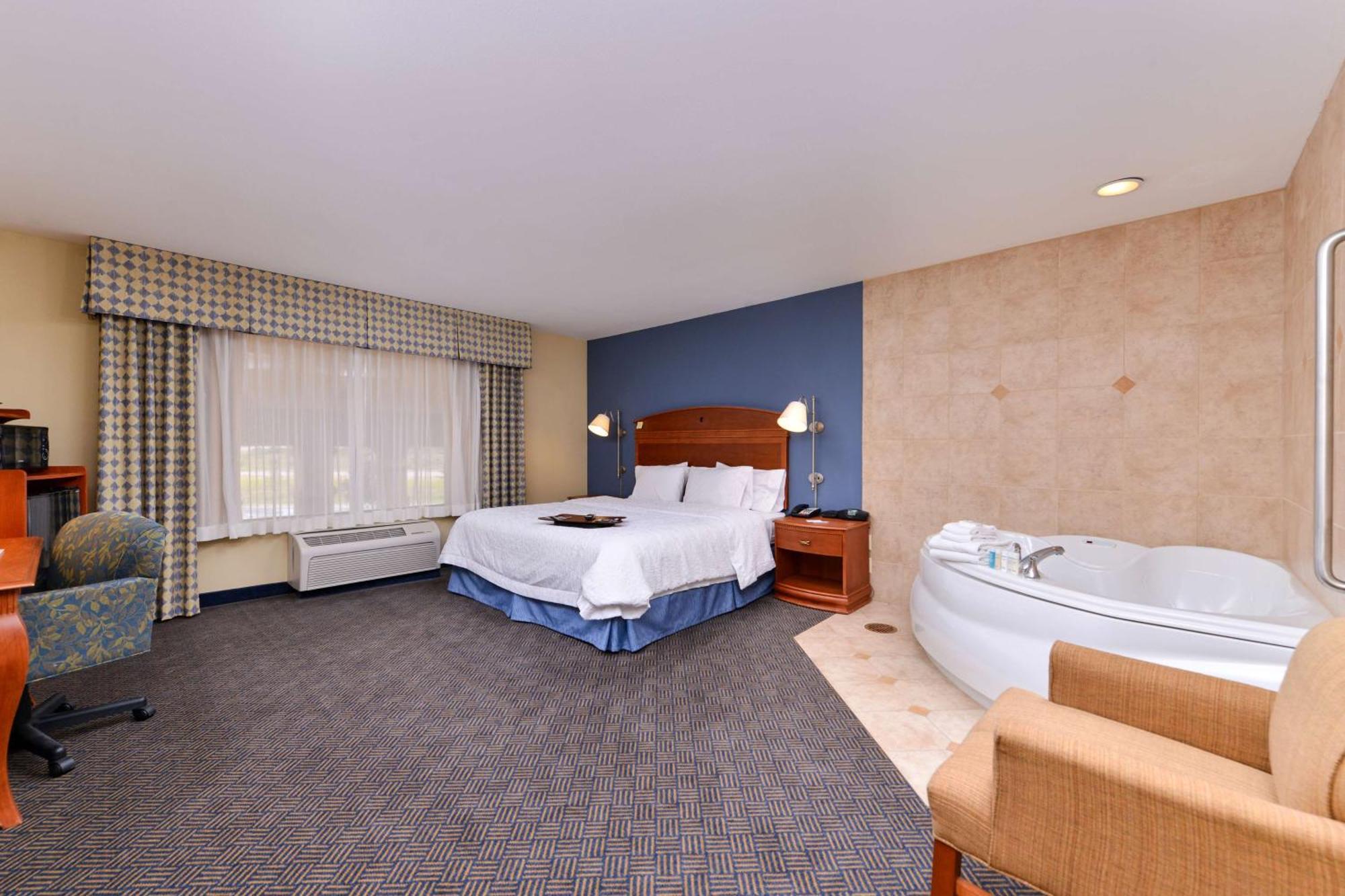 Hampton Inn Evanston Bagian luar foto
