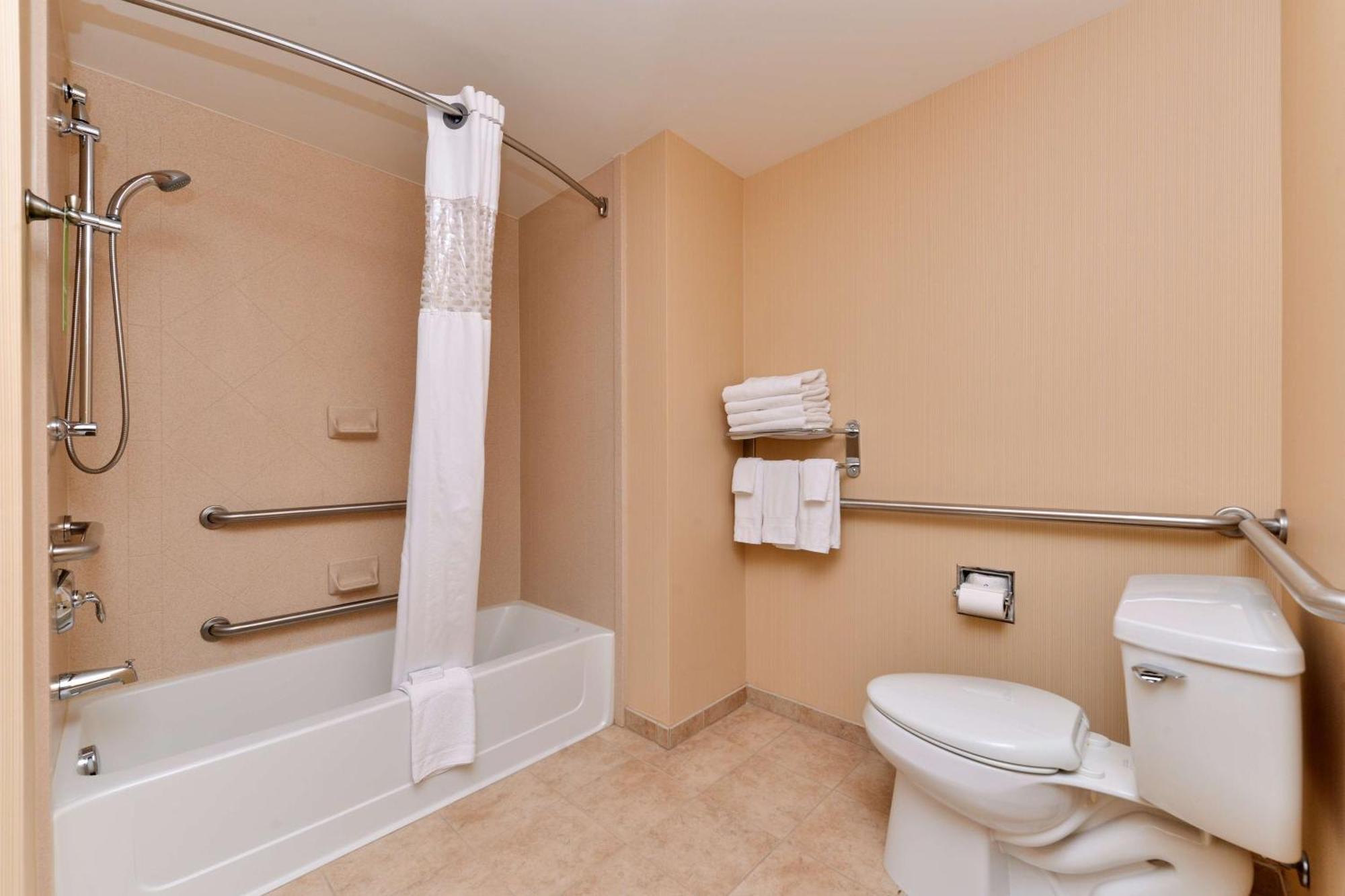 Hampton Inn Evanston Bagian luar foto