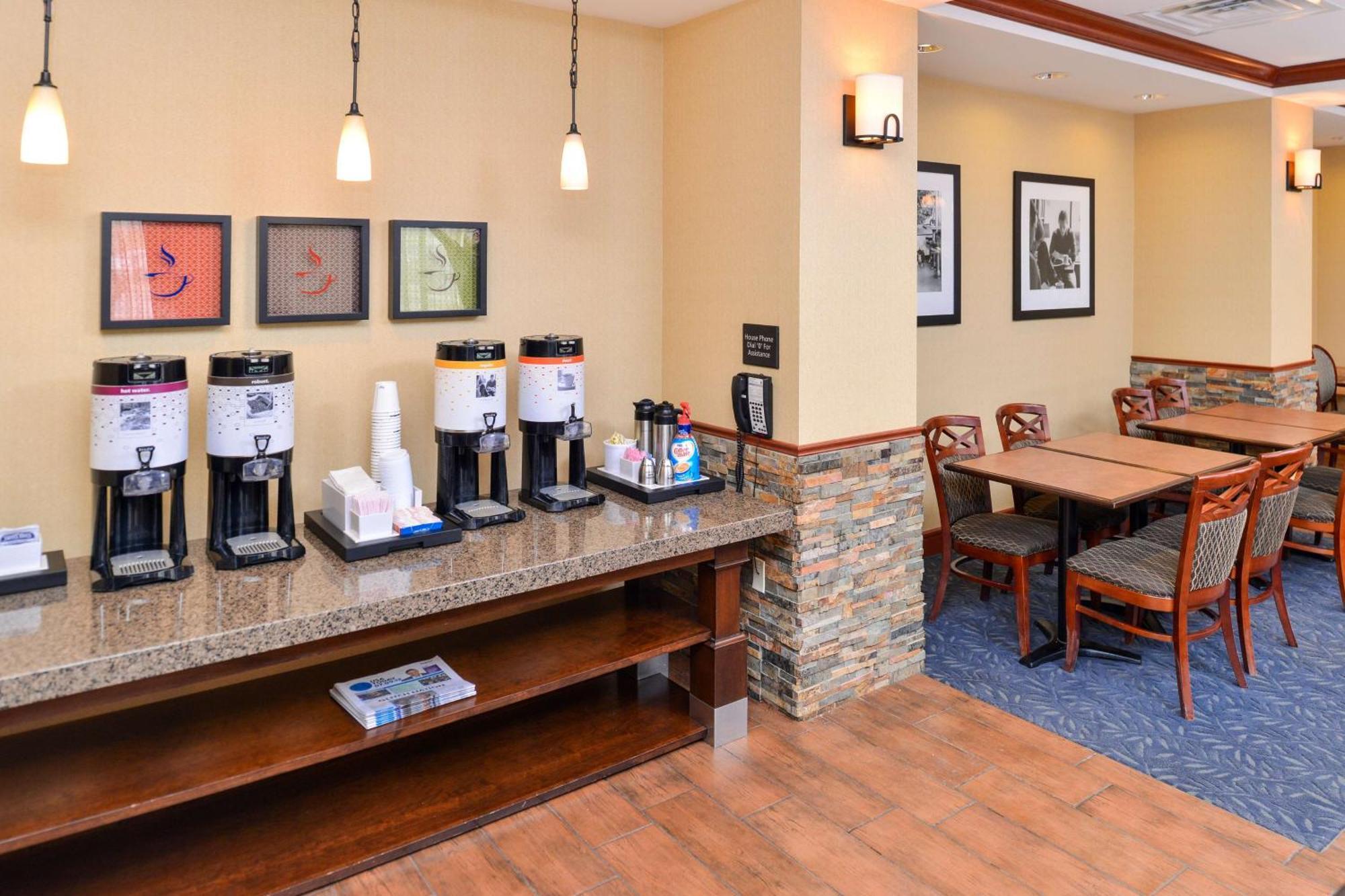 Hampton Inn Evanston Bagian luar foto
